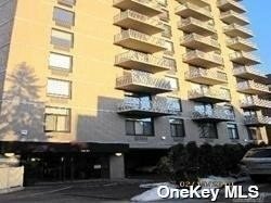 Property Photo:  116-24 Grosvenor Lane 2A  NY 11418 