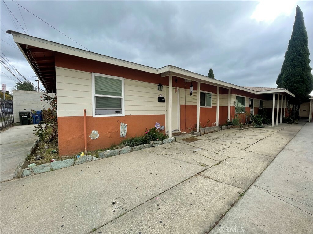 Property Photo:  1126 W 120th Street  CA 90044 