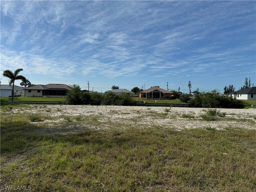 Property Photo:  606 NE 20th Street  FL 33909 