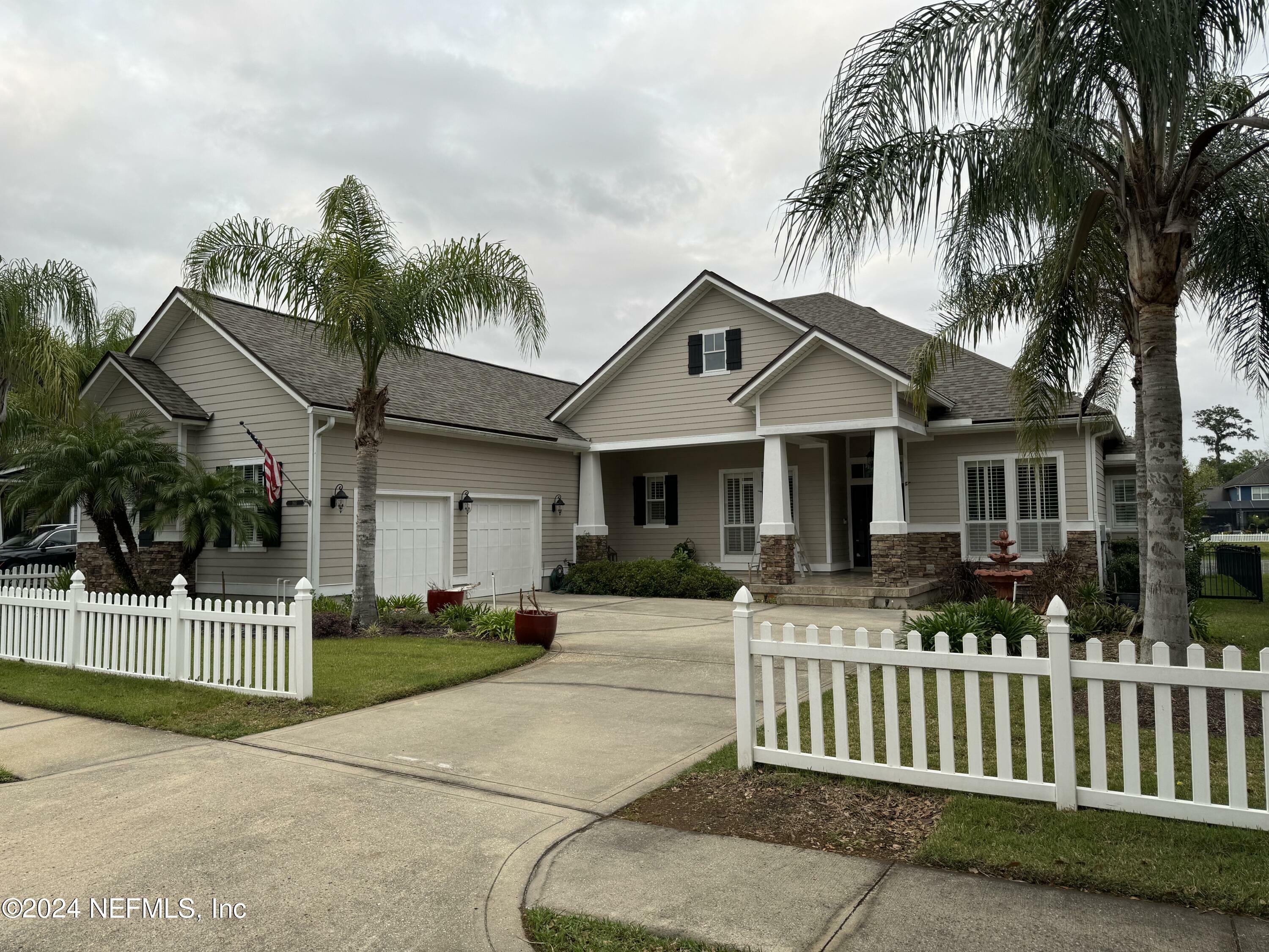 Property Photo:  1861 Paradise Moorings Boulevard  FL 32068 