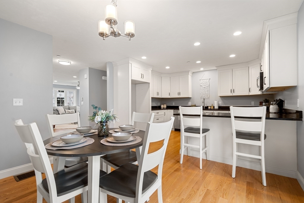 Property Photo: 168 Lowell St 6 (31) MA 01887