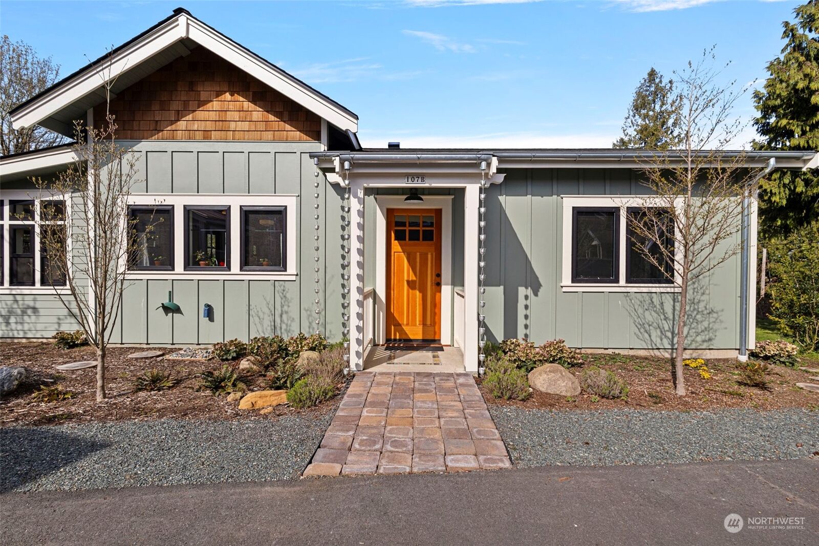 Property Photo:  107 B 6th Street  WA 98260 