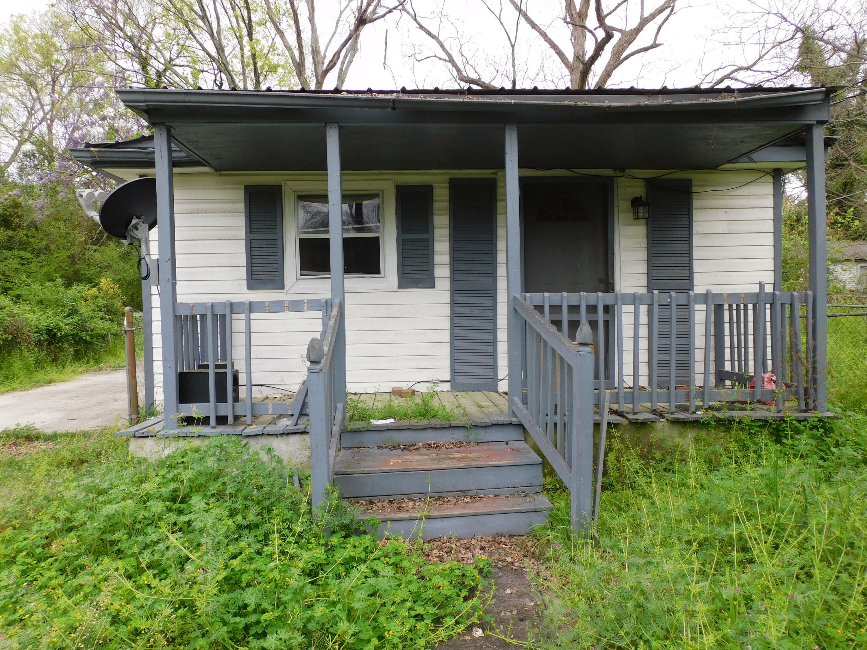 Property Photo:  164 Maxcy Street  SC 29115 