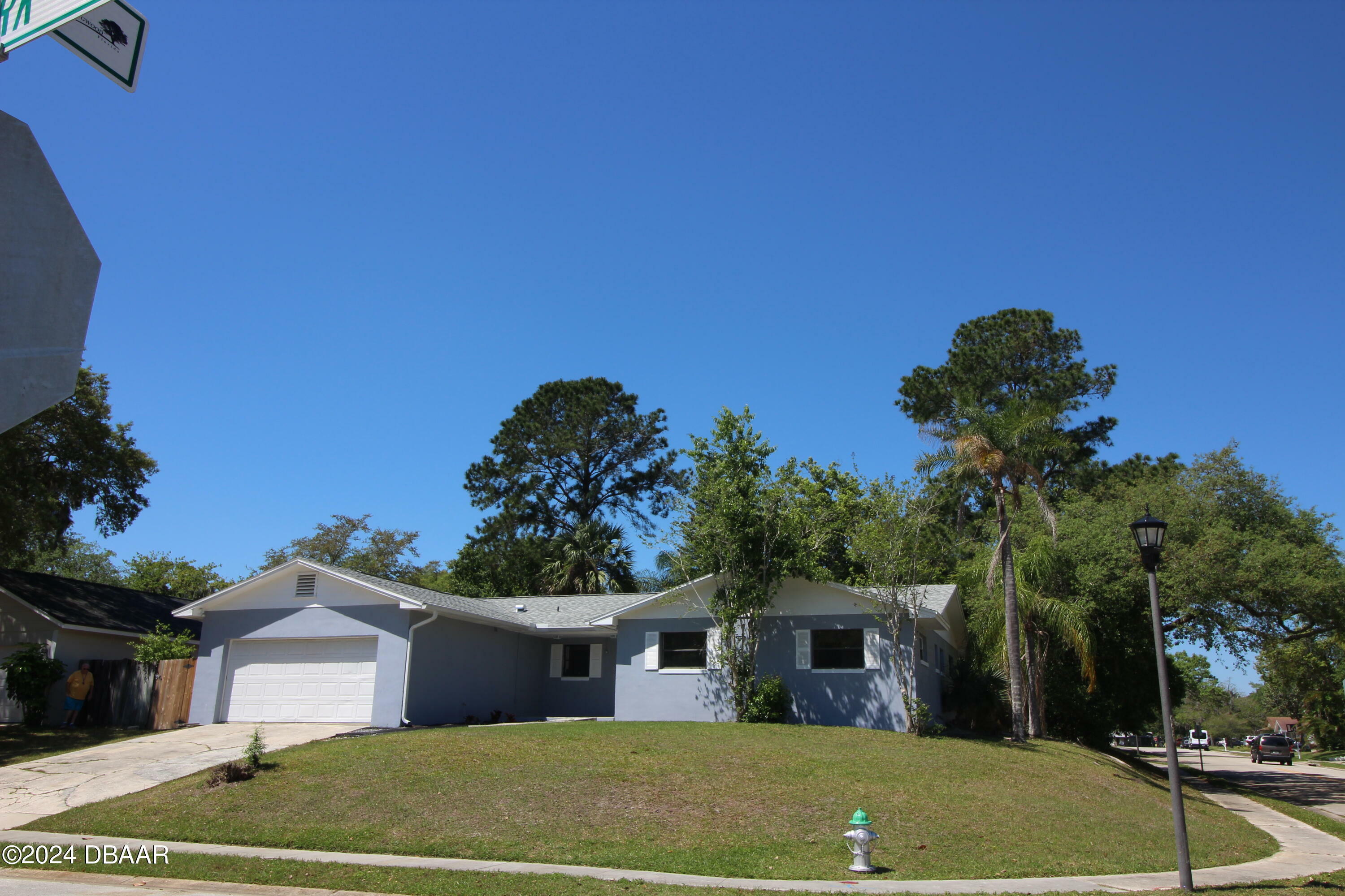 Property Photo:  1517 Meadowlark Street  FL 32750 