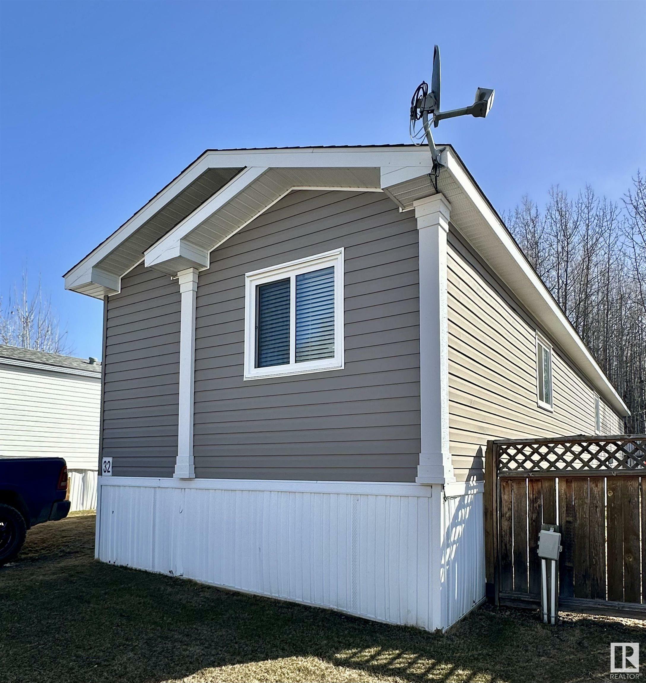 Property Photo:  #32 Pleasantview Mhp  AB T7A 2A2 