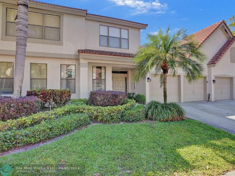 Property Photo:  5790 Coach House Cir C  FL 33486 