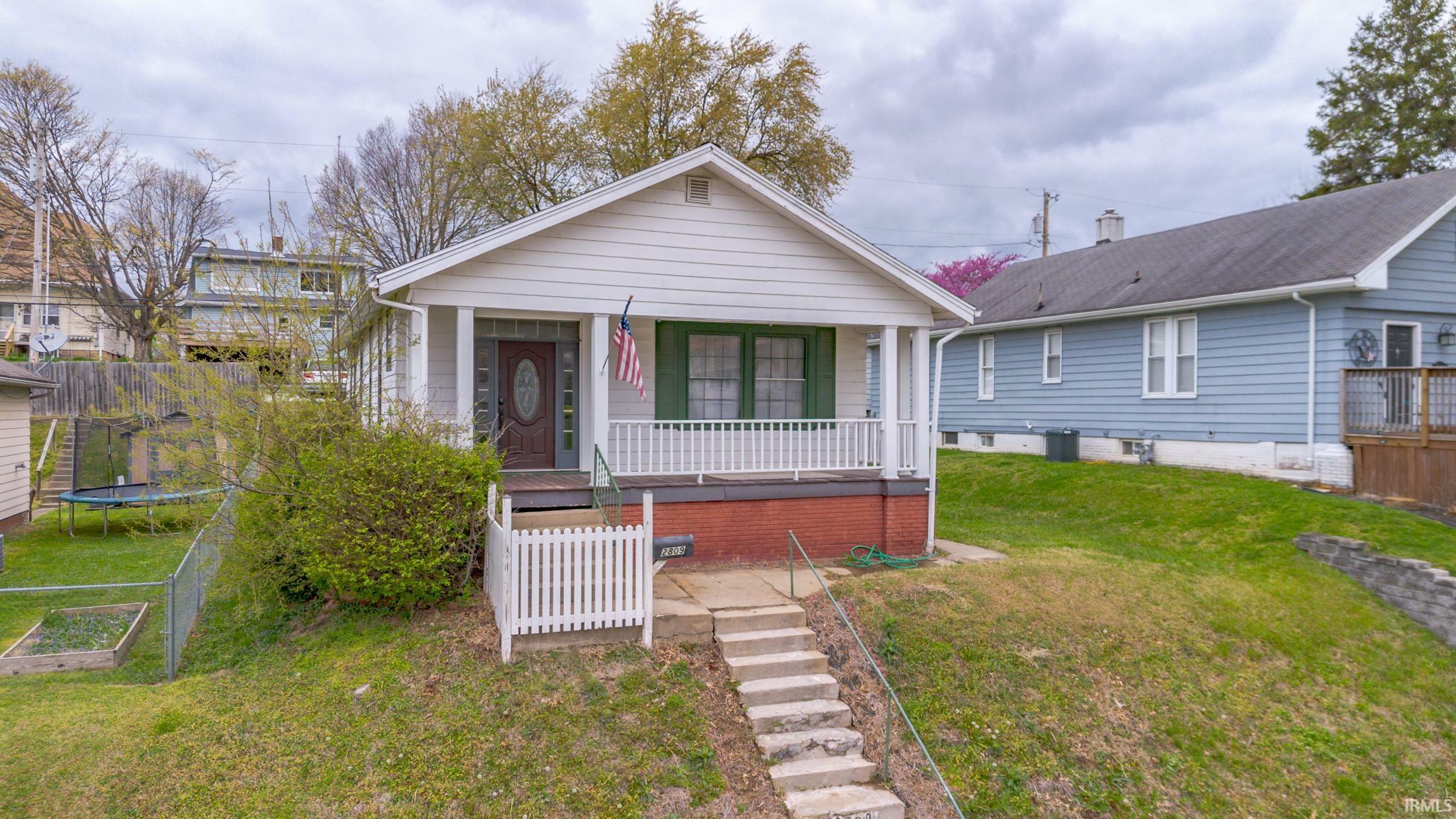 Property Photo:  2809 Forest Avenue  IN 47712 