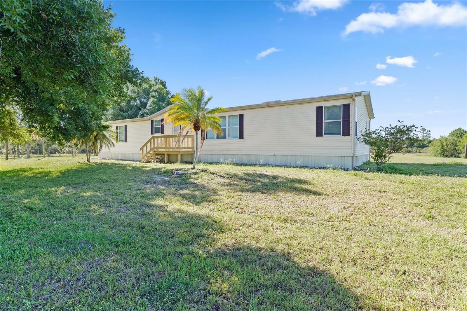 Property Photo: 40181 Little Farm Road FL 33982
