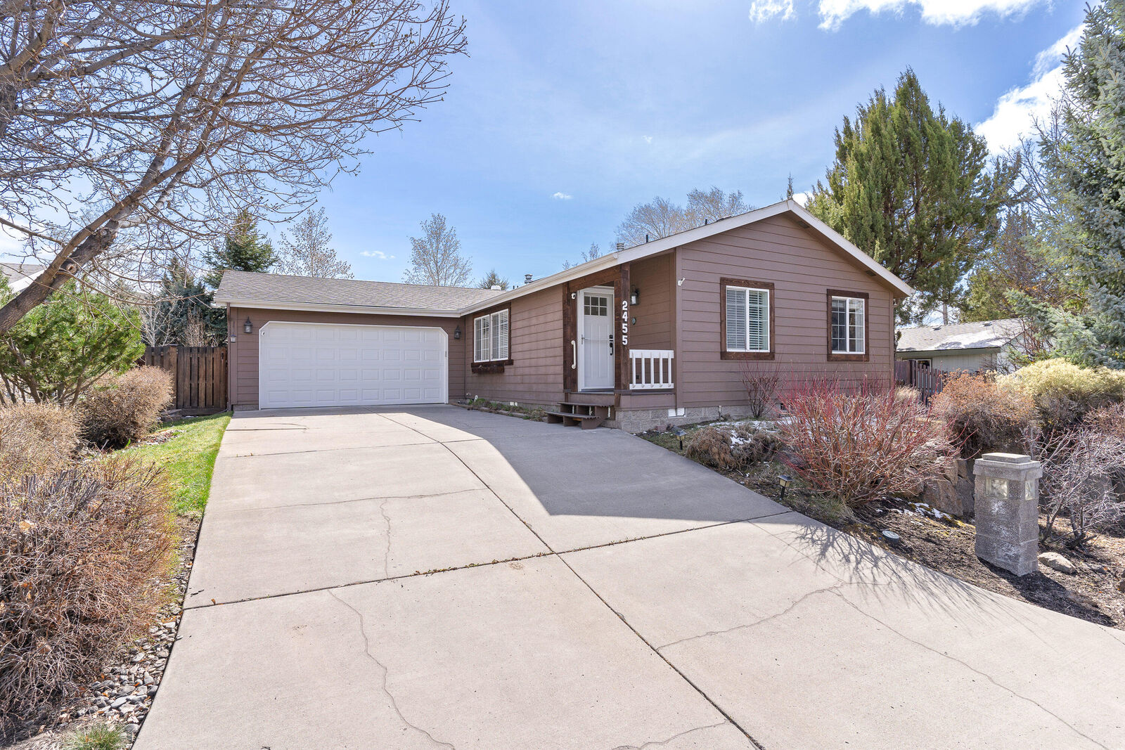 Property Photo:  2455 NE Wintergreen Drive  OR 97701 