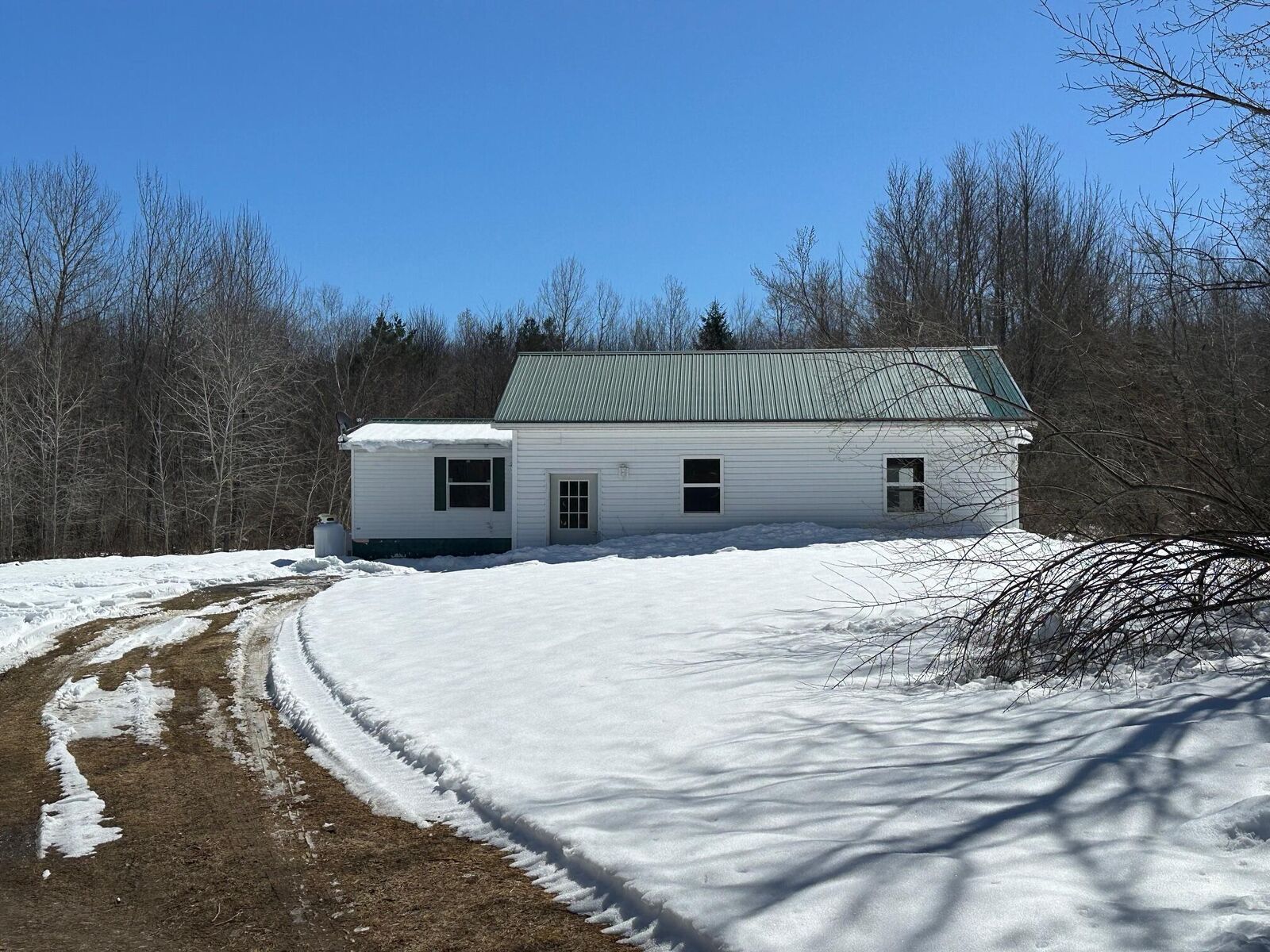 Property Photo: 679 Hardscrabble Rd NY 12918