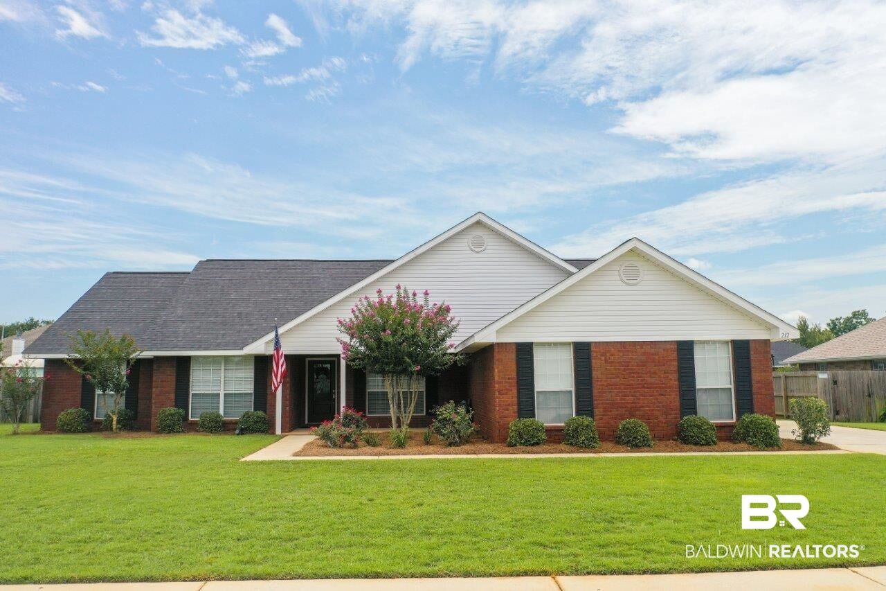 Property Photo: 212 Heather Lane AL 36532
