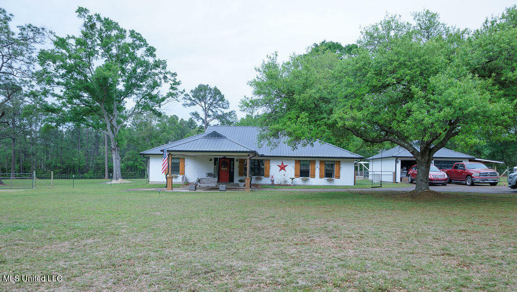 Property Photo:  9244 North Oaklawn Road  MS 39532 