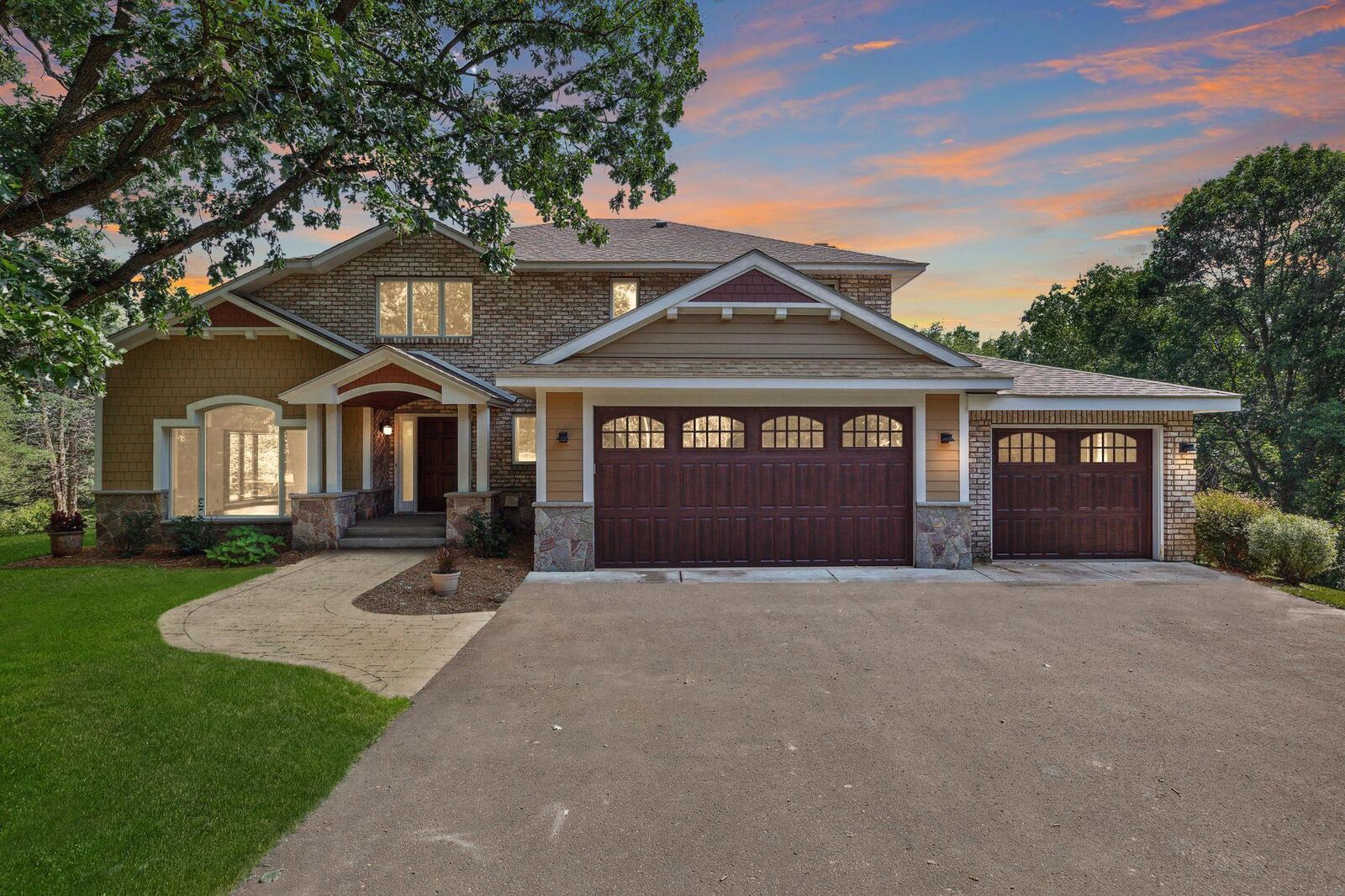 Property Photo:  10975 Stonebridge Trail N  MN 55082 