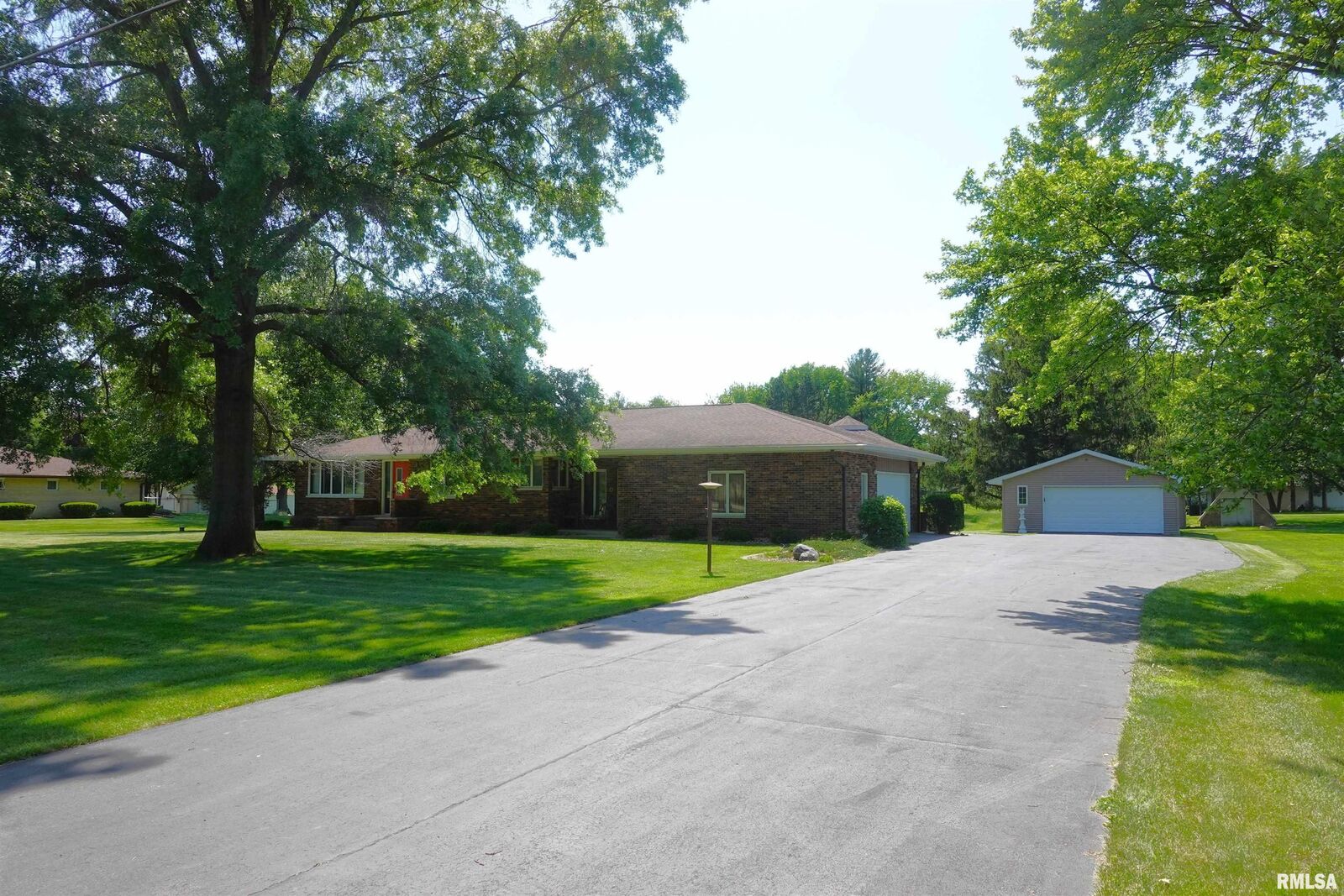 Property Photo: 467 Knox Hwy 26 IL 61401