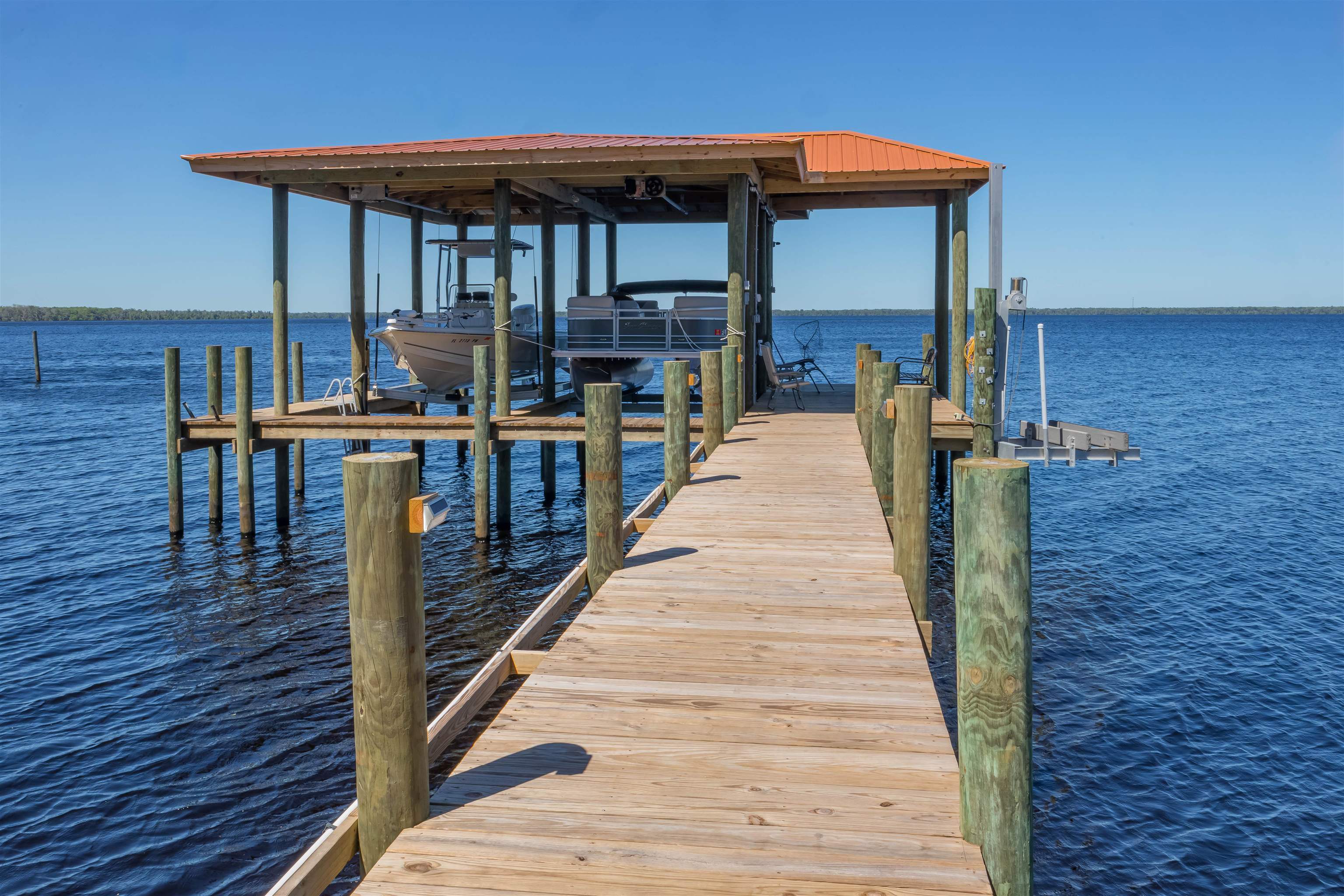 Property Photo:  116 Crescent Lake Shore Dr  FL 32112 