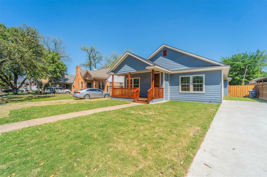 Photo de la propriété:  202 S Oak Cliff Boulevard  TX 75208 