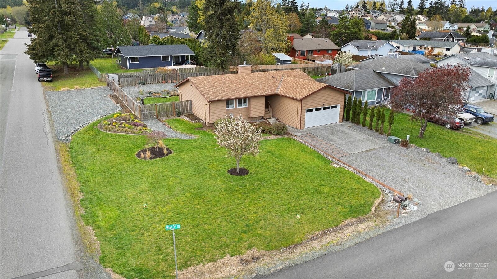 Property Photo:  3801 W 3rd Street  WA 98221 