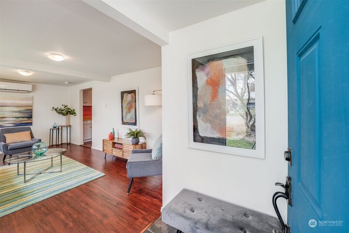 Property Photo: 10033 19th Avenue SW WA 98146