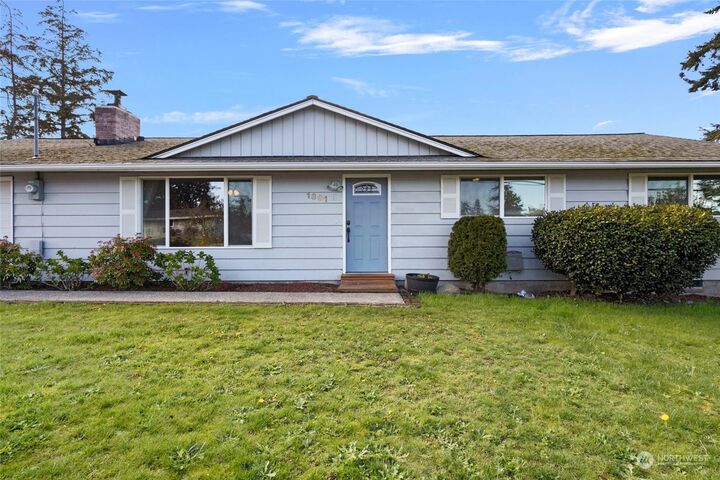 Property Photo:  1391 NE 8th Avenue  WA 98277 