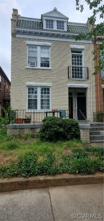 Property Photo:  2422 Stuart Avenue 1  VA 23220 