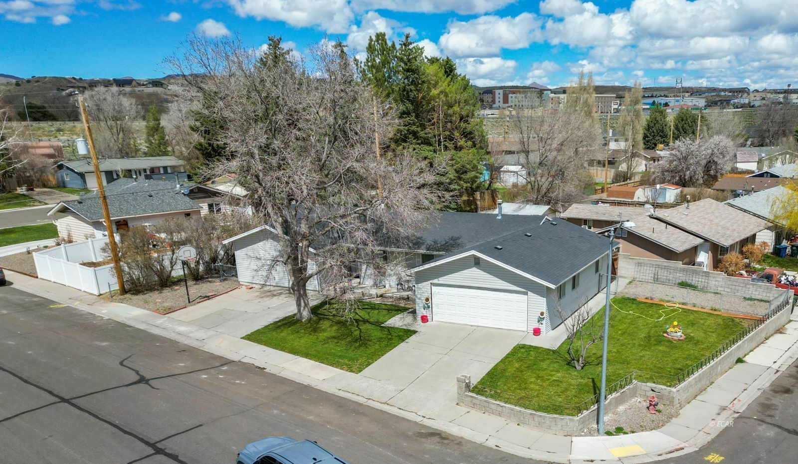 Property Photo:  804 Ryan Way  NV 89801 