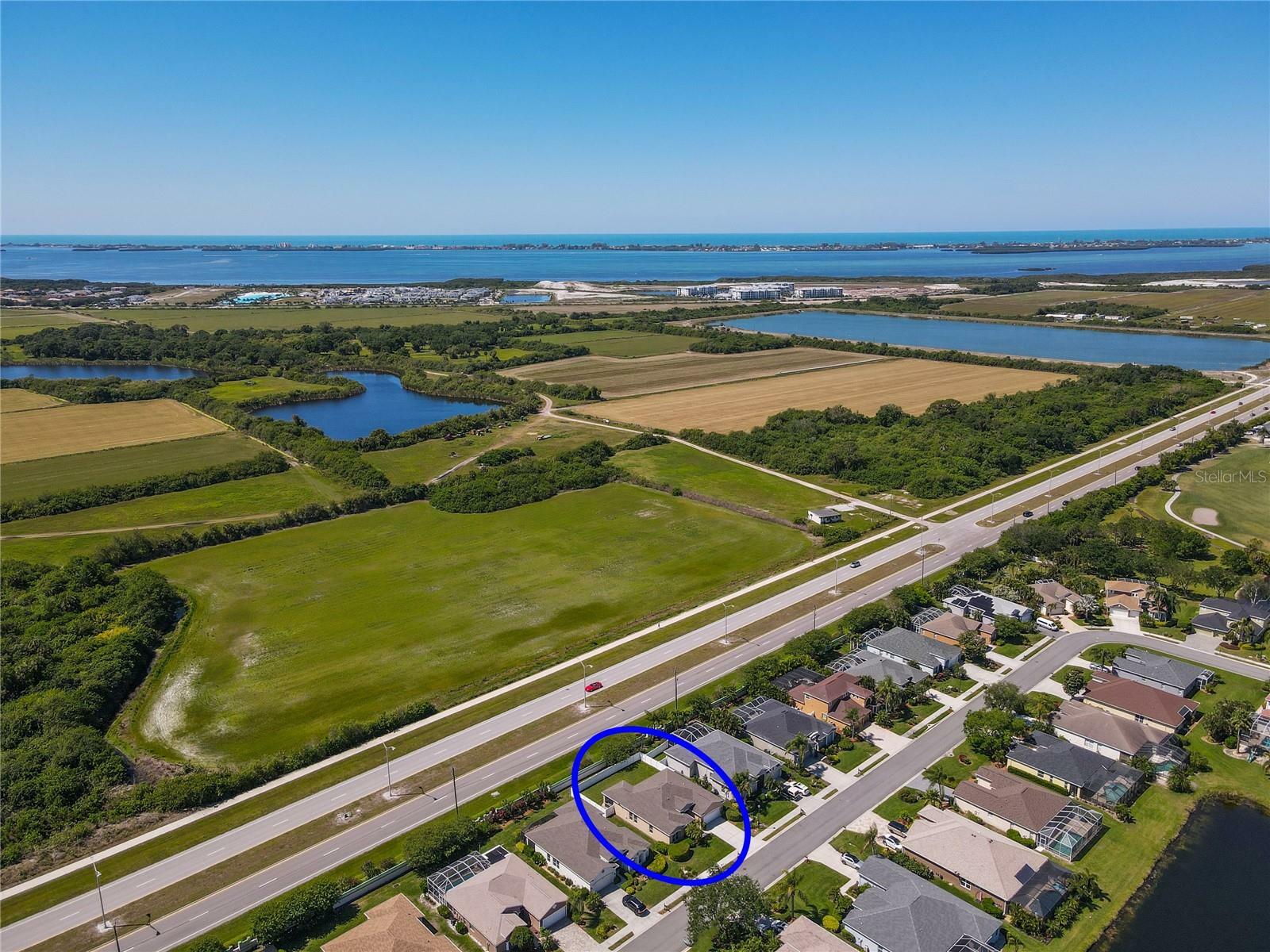 Property Photo:  5610 52nd Avenue W  FL 34210 