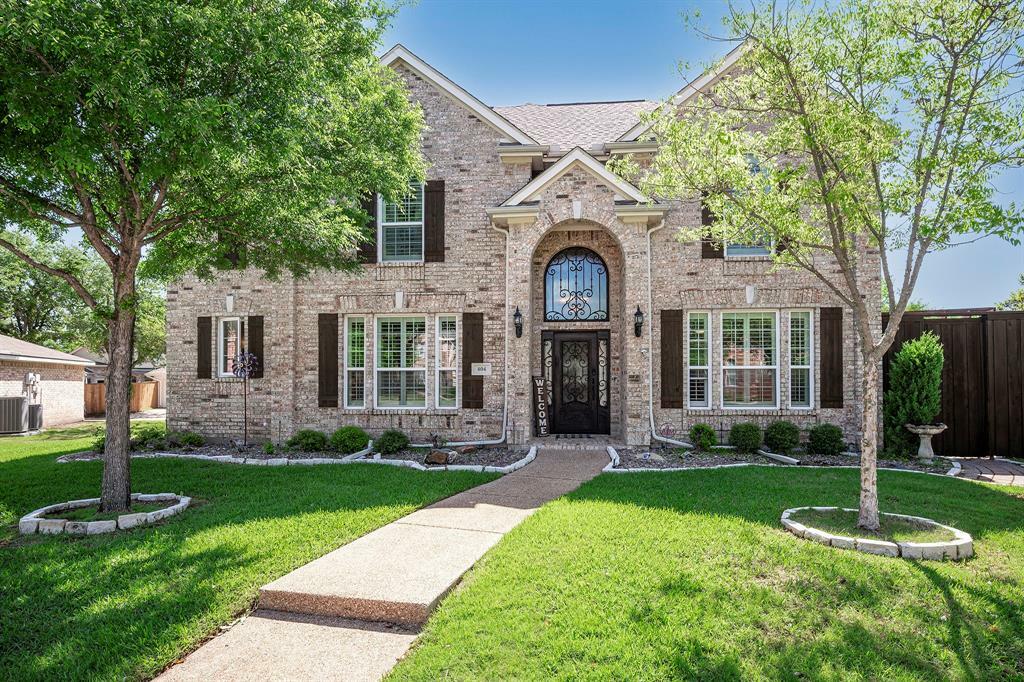 Property Photo:  404 Graywood Court  TX 75019 