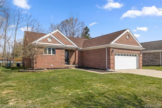 Property Photo:  37454 Eagle Drive  MI 48150 