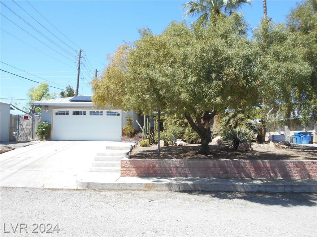 Property Photo:  1301 Winwood Street  NV 89108 