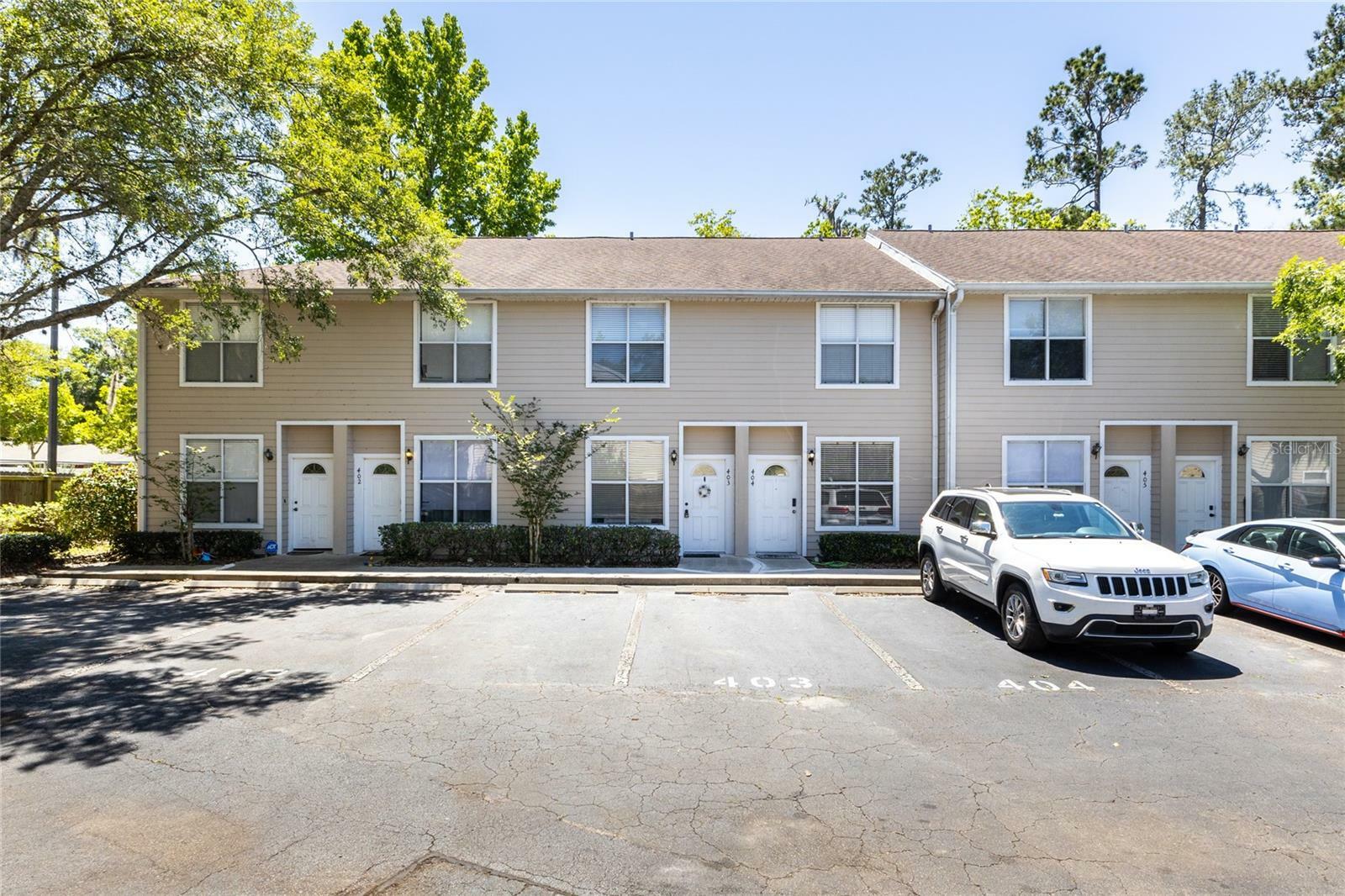 Property Photo:  3901 SW 20th Avenue 403  FL 32607 