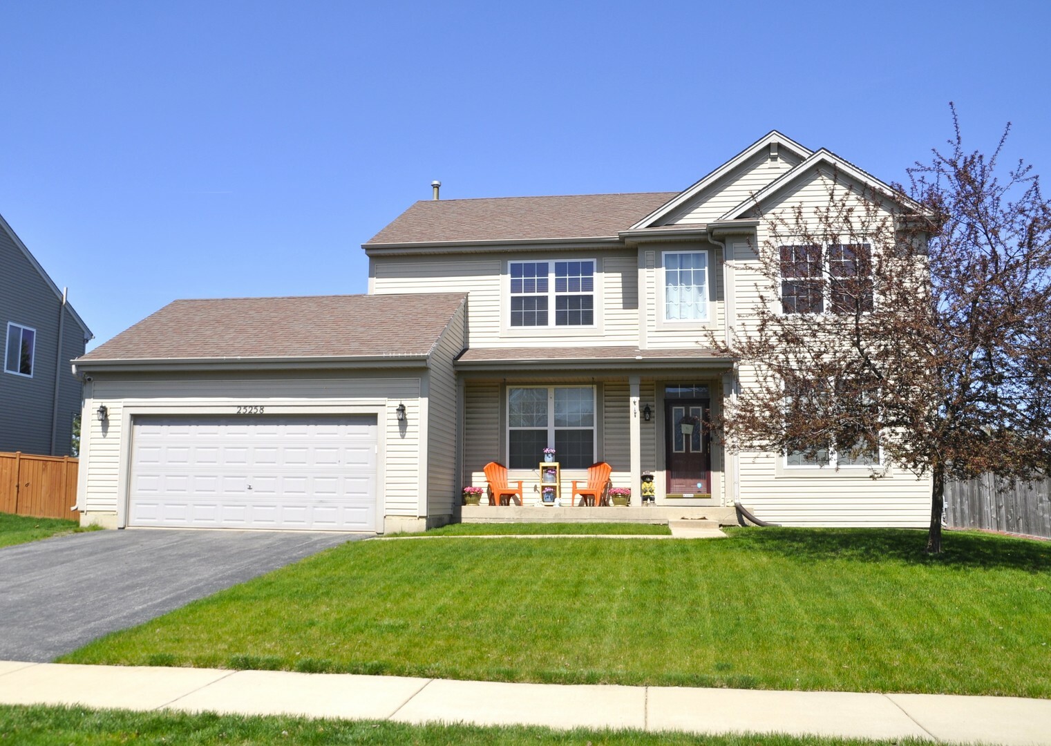 Property Photo: 25258 Trelliage Avenue IL 60585