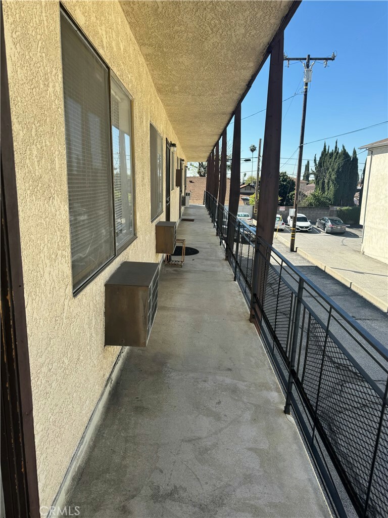 Property Photo:  936 W Duarte Road  CA 91007 