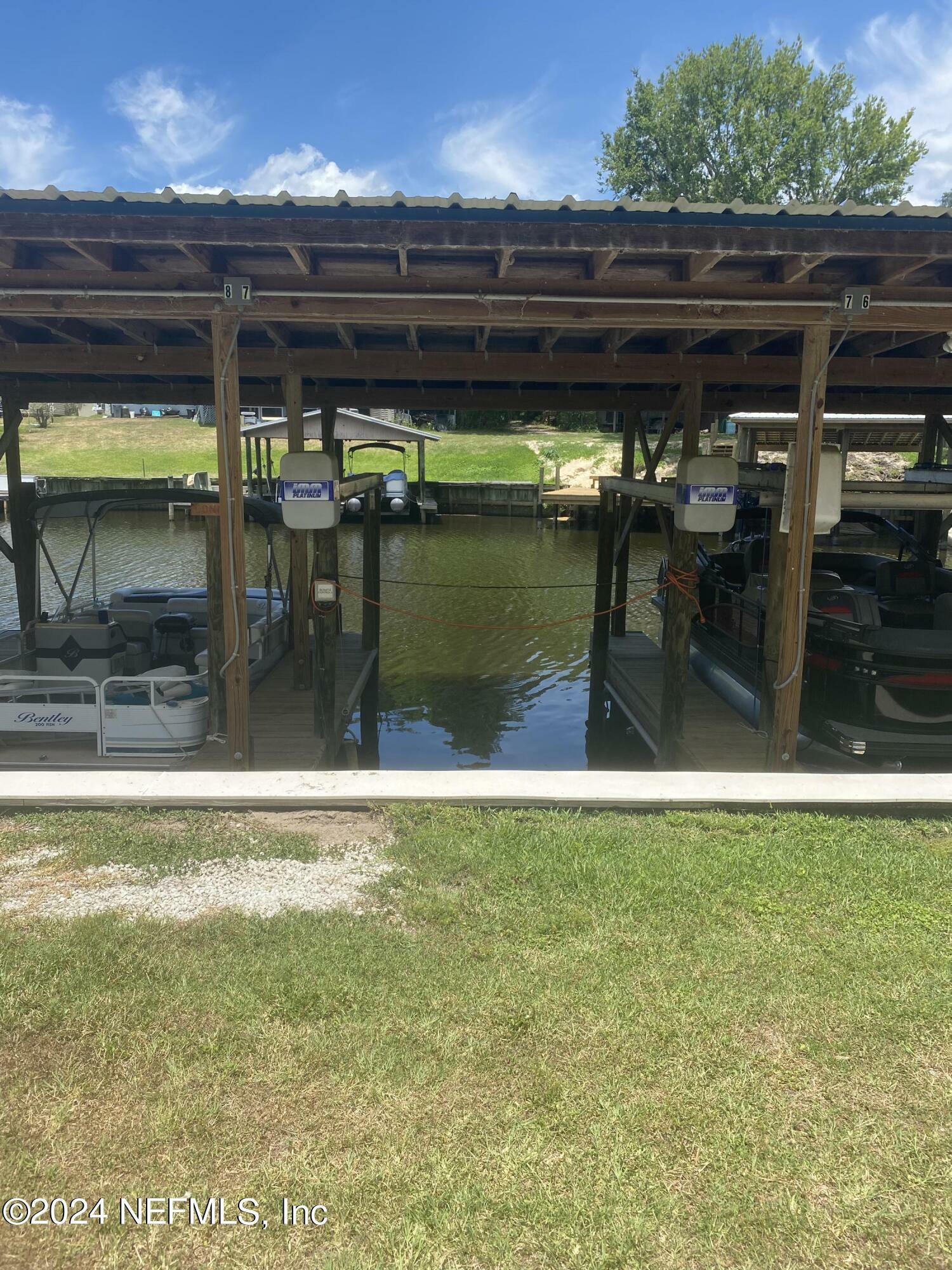 Property Photo:  216 Lakeview Drive  FL 32189 