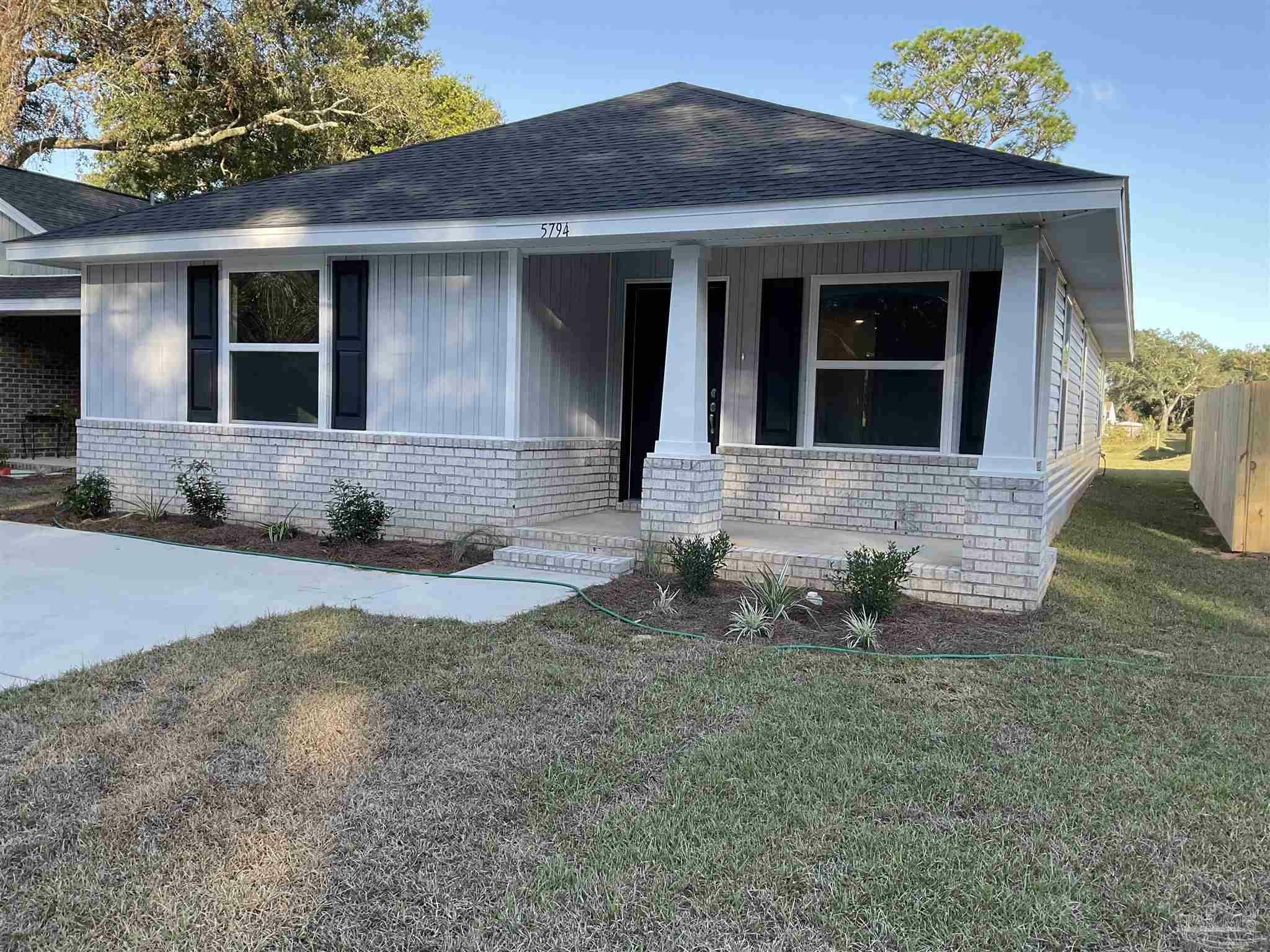 Property Photo: 5794 Muldoon Rd 2A FL 32526