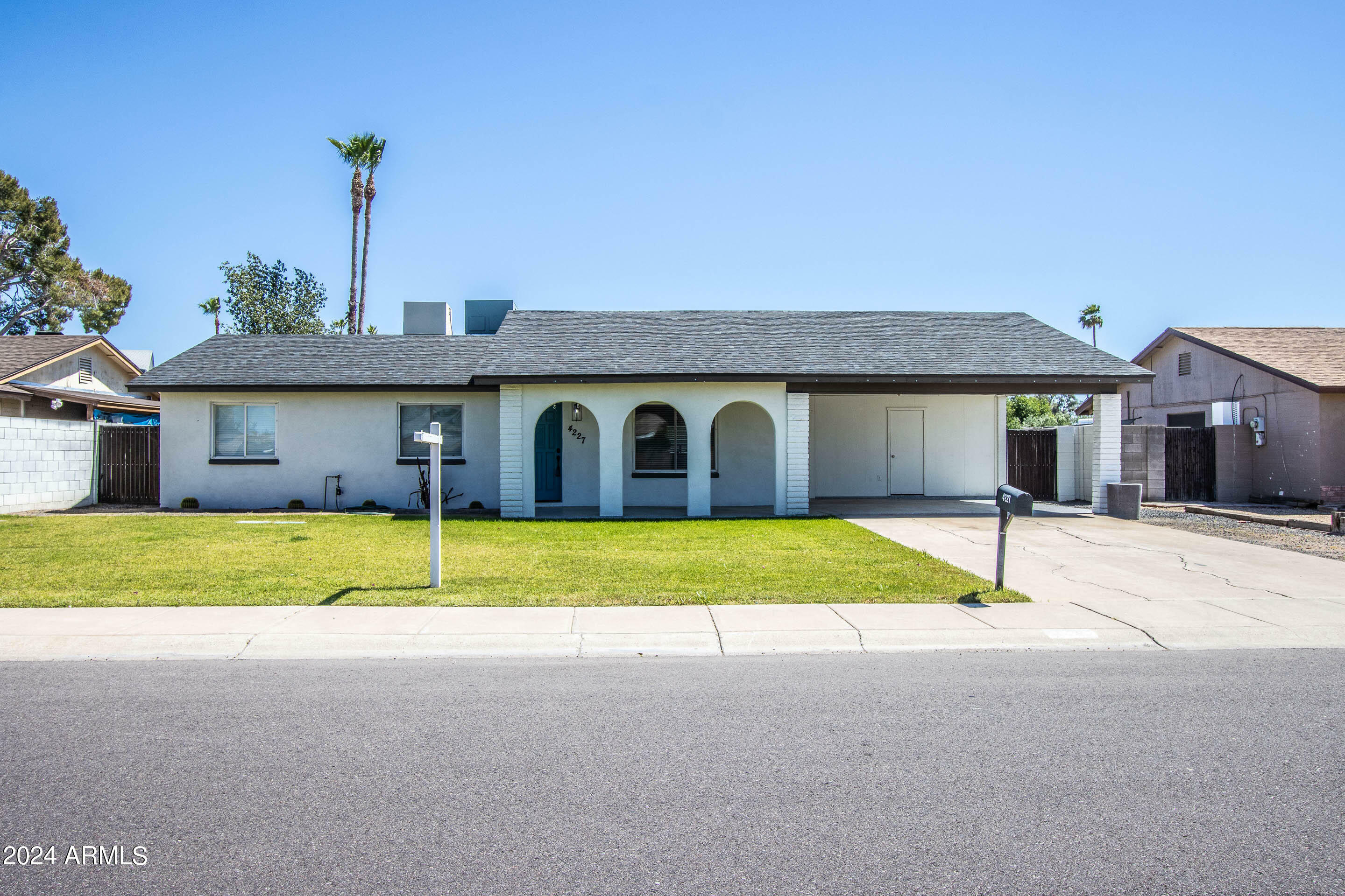 Property Photo:  4227 W Yucca Street  AZ 85029 