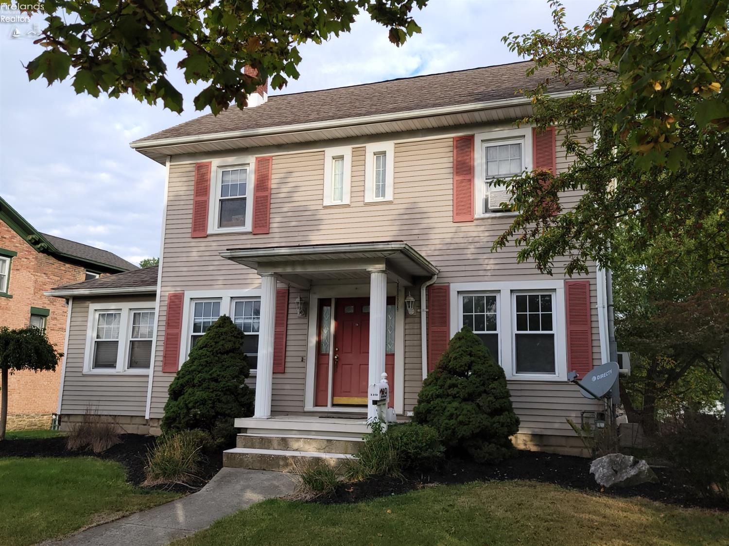 Property Photo: 119 E Main Street OH 44857
