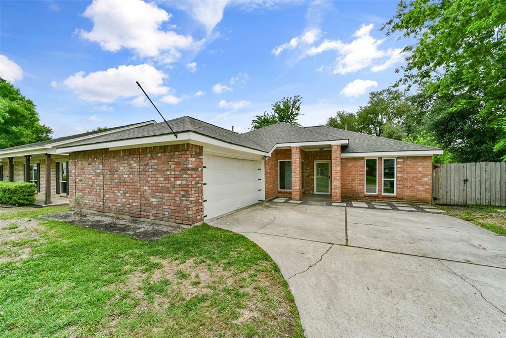 Property Photo:  13311 Meisterwood Drive  TX 77065 