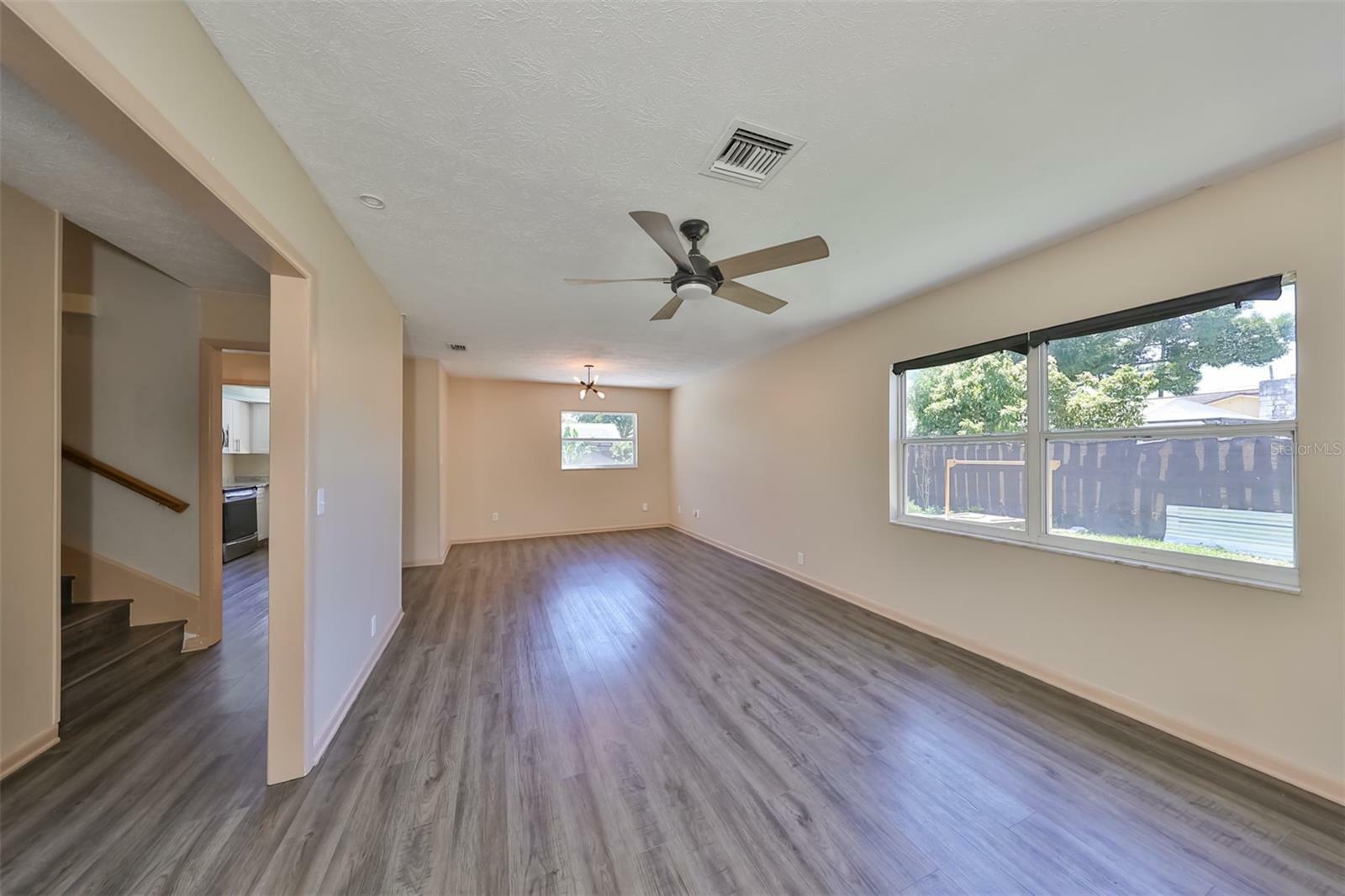 Property Photo:  2216 Sherbrook Drive  FL 33594 