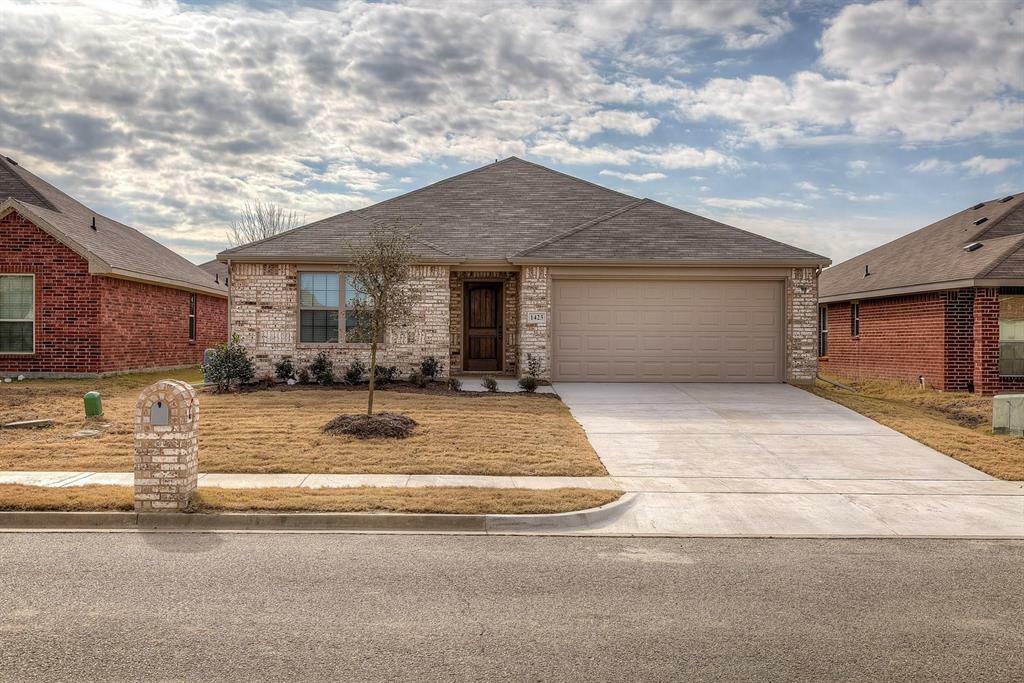 Property Photo:  1423 Reiger Drive  TX 75402 