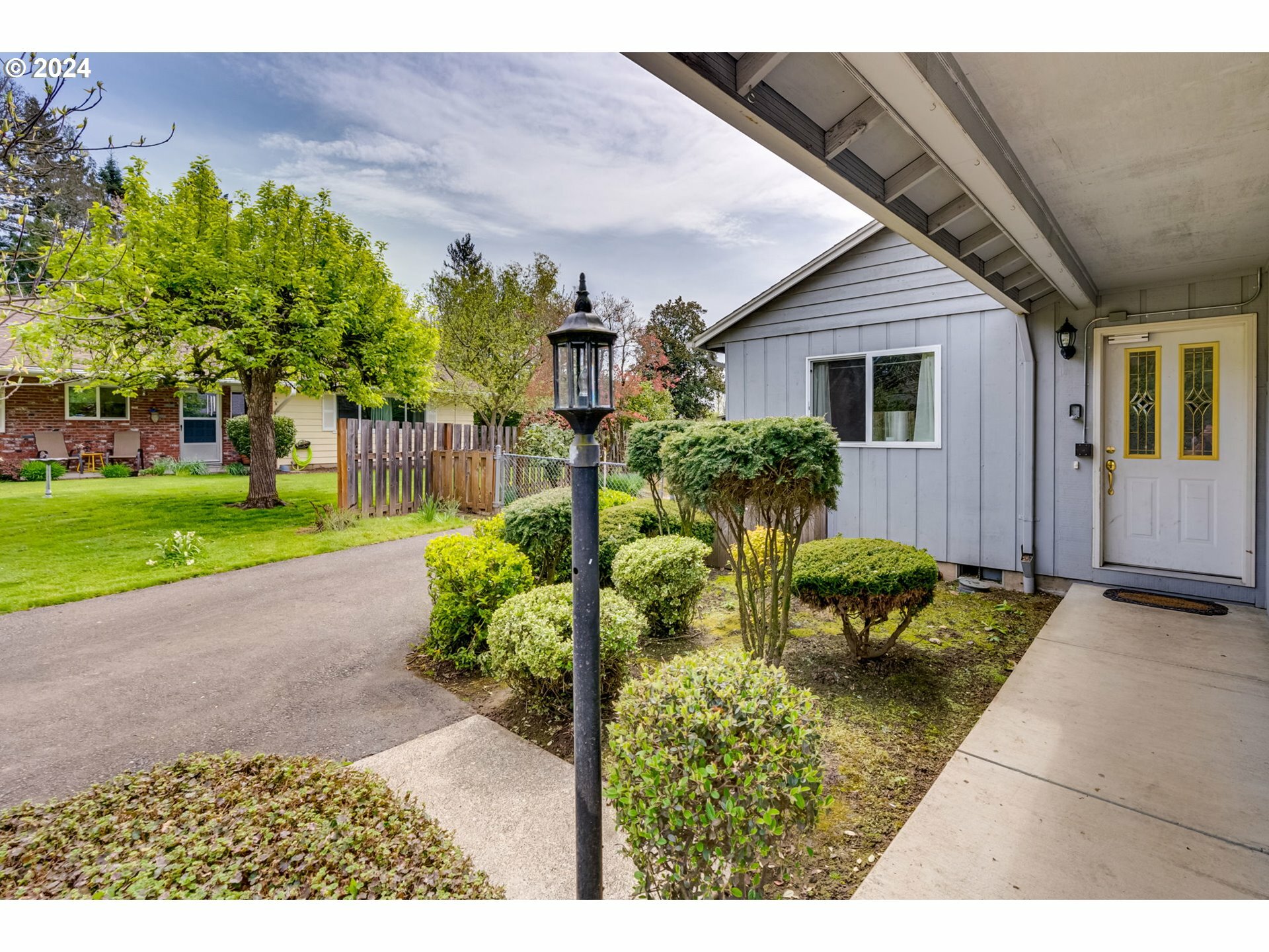 Property Photo:  13410 SW 76th Ave  OR 97223 