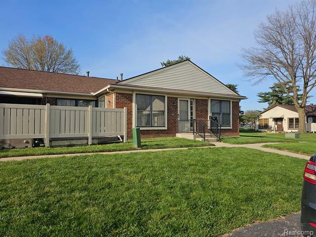 Property Photo:  40160 Newport Drive  MI 48170 