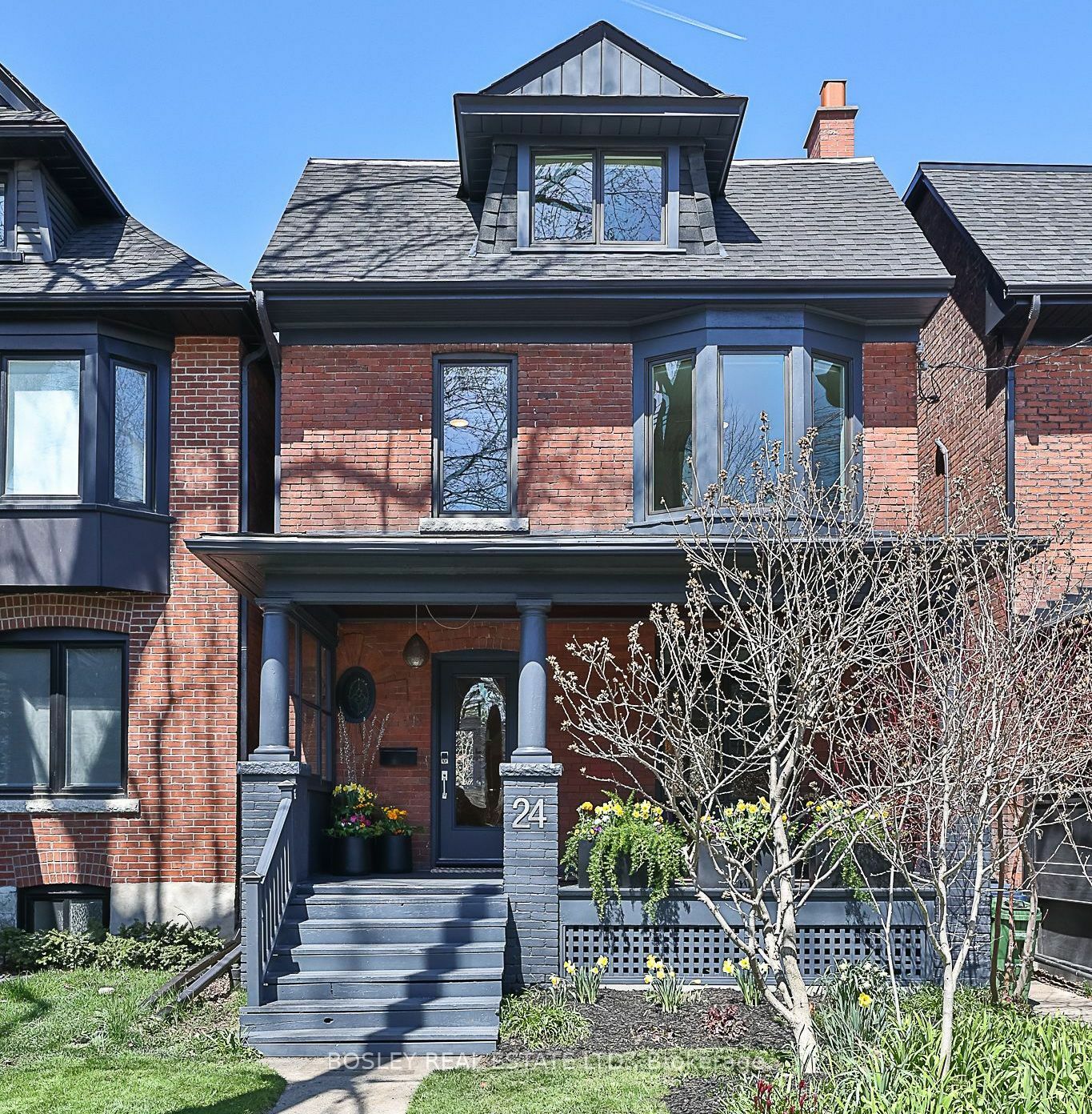 24 Galley Ave  Toronto ON M6R 1G8 photo
