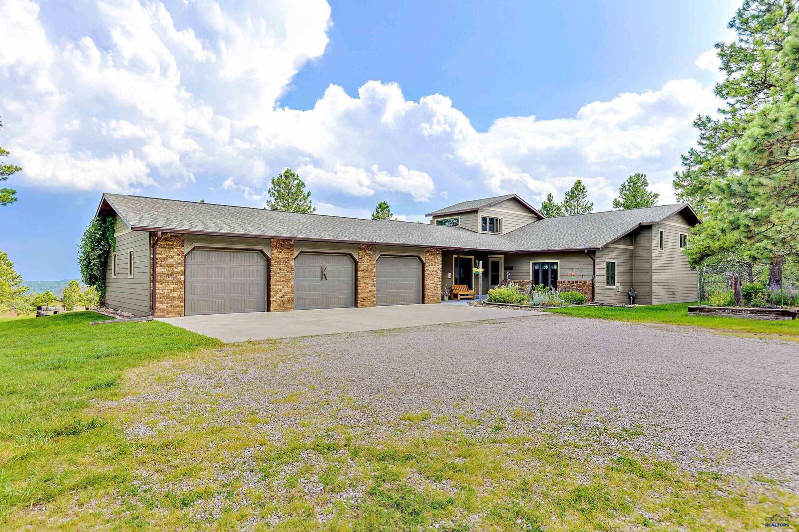 Property Photo:  8031 Stirrup Ct  SD 57702 