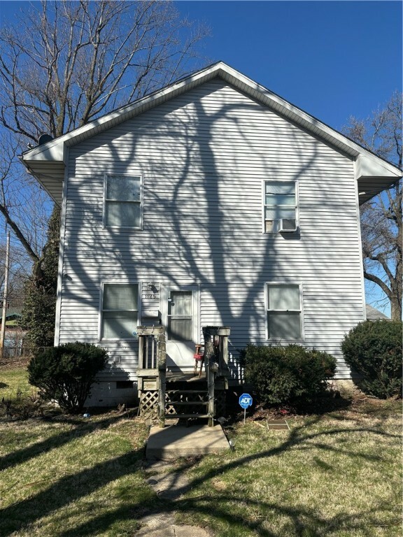 Property Photo:  1125 N Dunham Avenue  IL 62522 