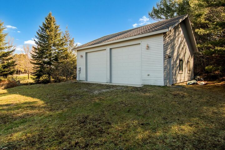 Property Photo:  521 S Stony Point  MI 49682 