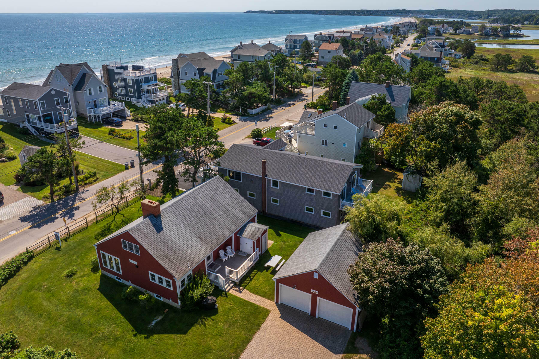 Property Photo:  168 Ocean Avenue  ME 04090 