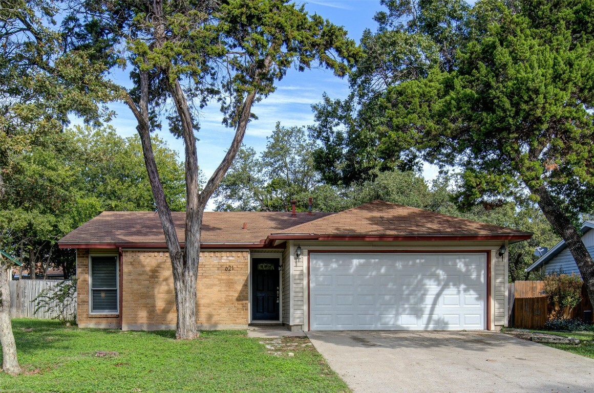 Property Photo:  621 Russet Valley Drive  TX 78613 