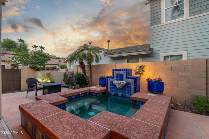 Property Photo:  21140 W Green Street  AZ 85396 