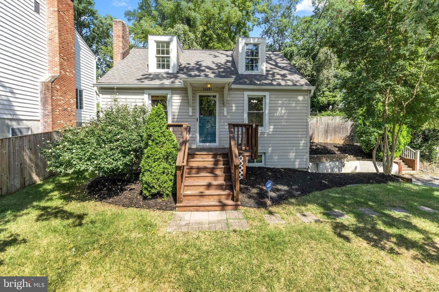 Property Photo:  11201 Valley View Avenue  MD 20895 