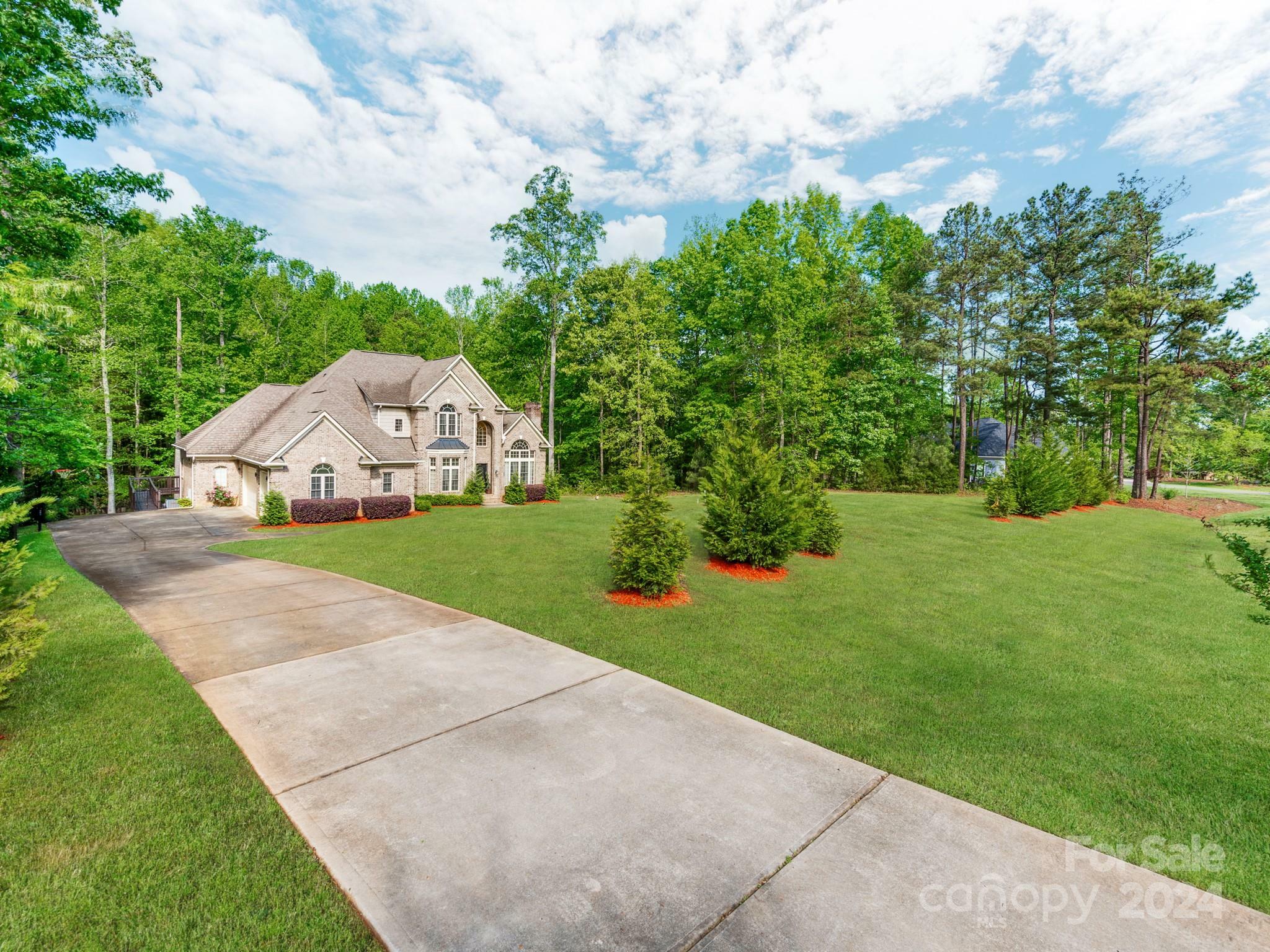 Property Photo:  4206 Oldstone Forest Drive  NC 28173 
